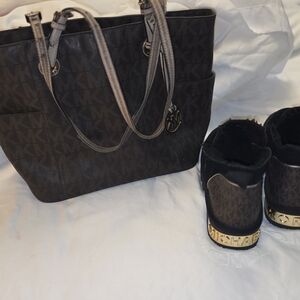 Michael Kors Jet Set tote bag, & Michael Kors Alfie ankle booties.